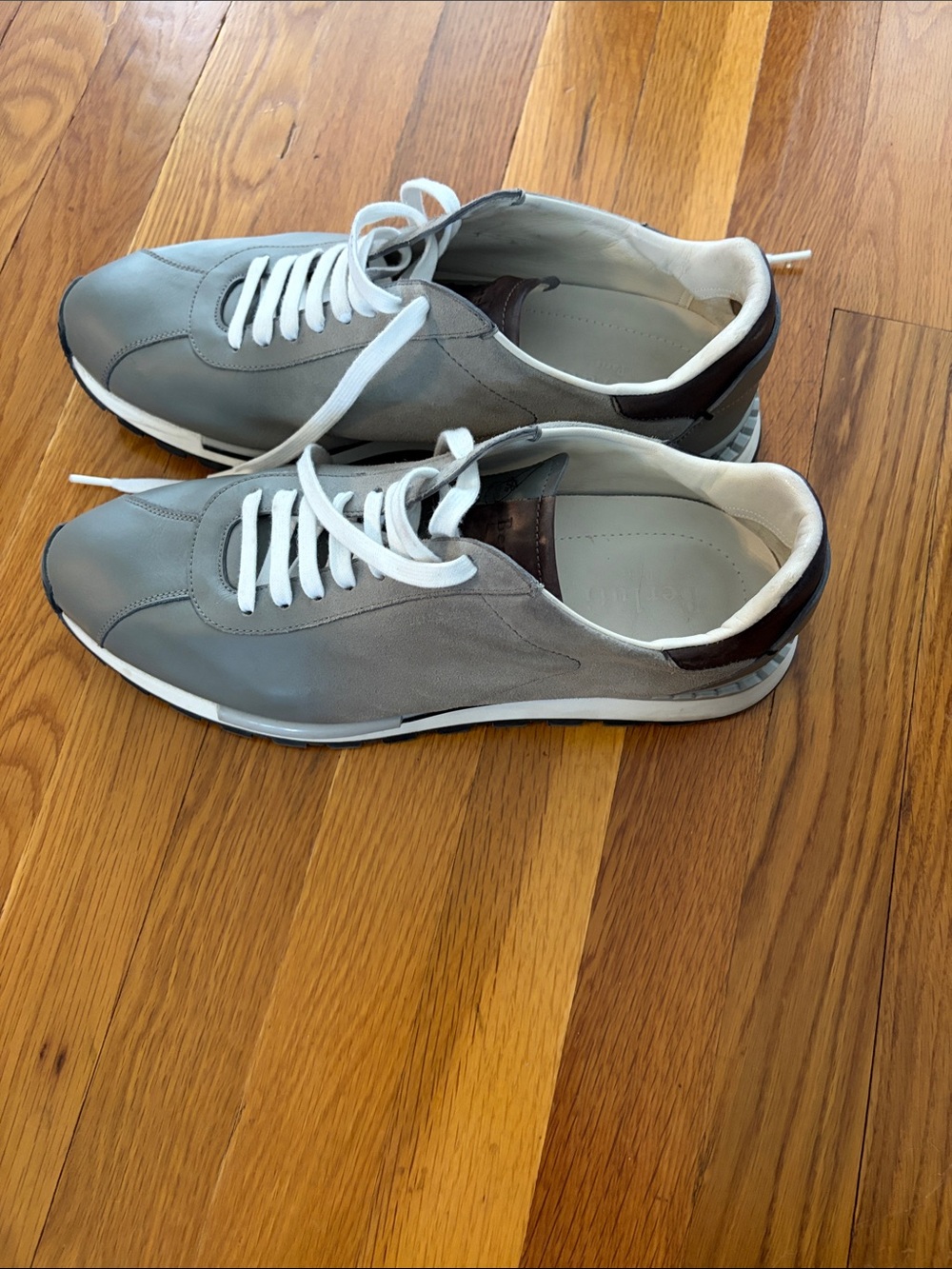 Men's Gray Lace-Up Sneakers with White Laces and Dark Heel